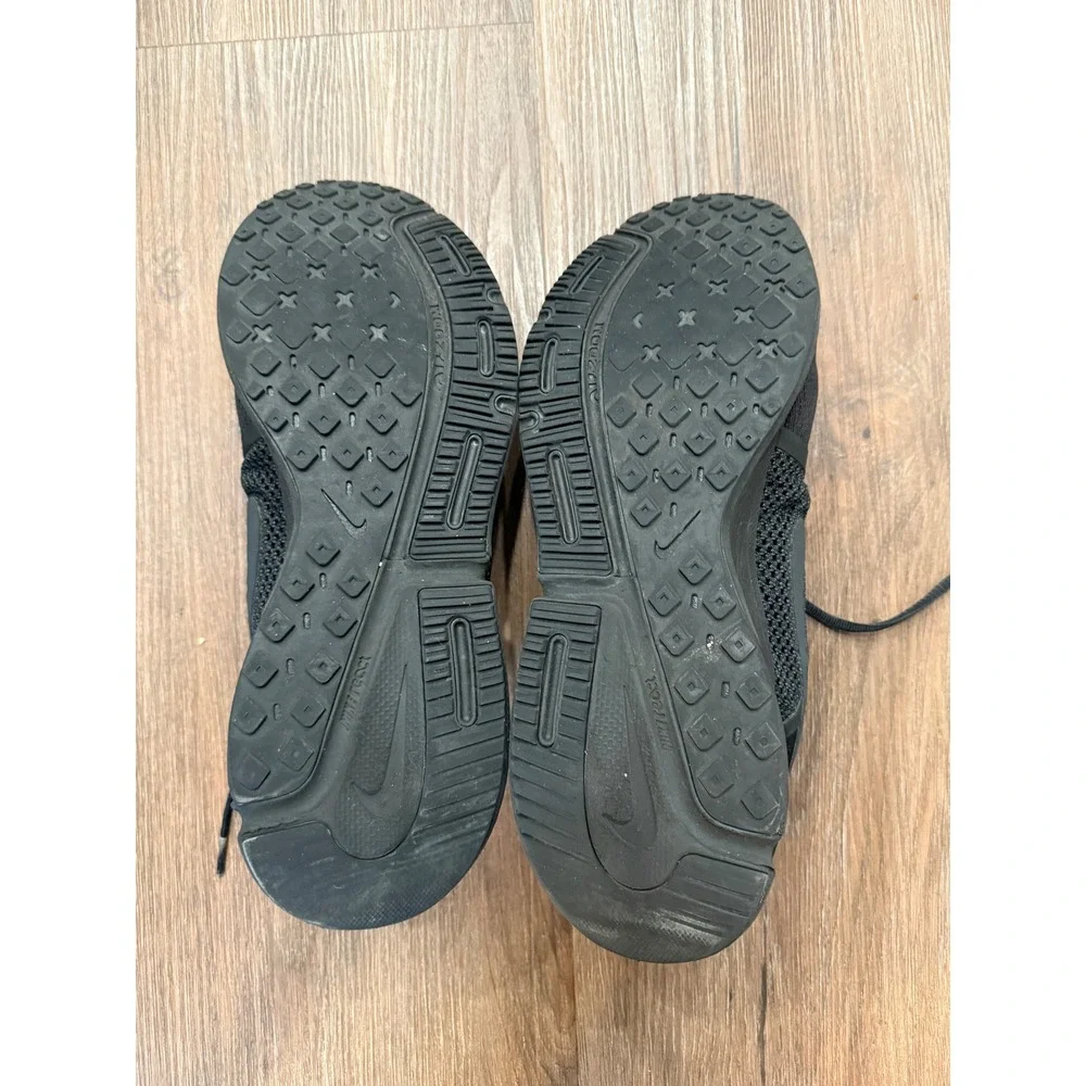 Nike Air Zoom Prevail Mens Running Shoes Triple Black BQ9646-001‎ Size 12